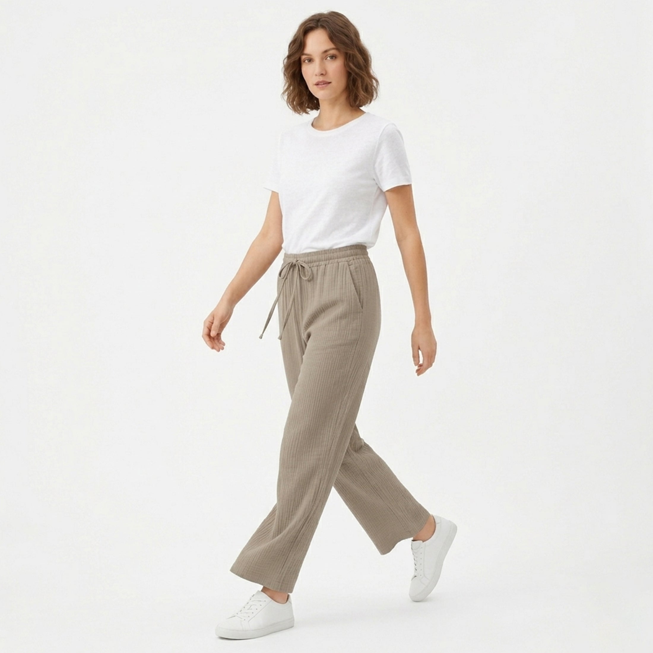 Pantalon large femme ceinturé coton printemps élégance quotidienne